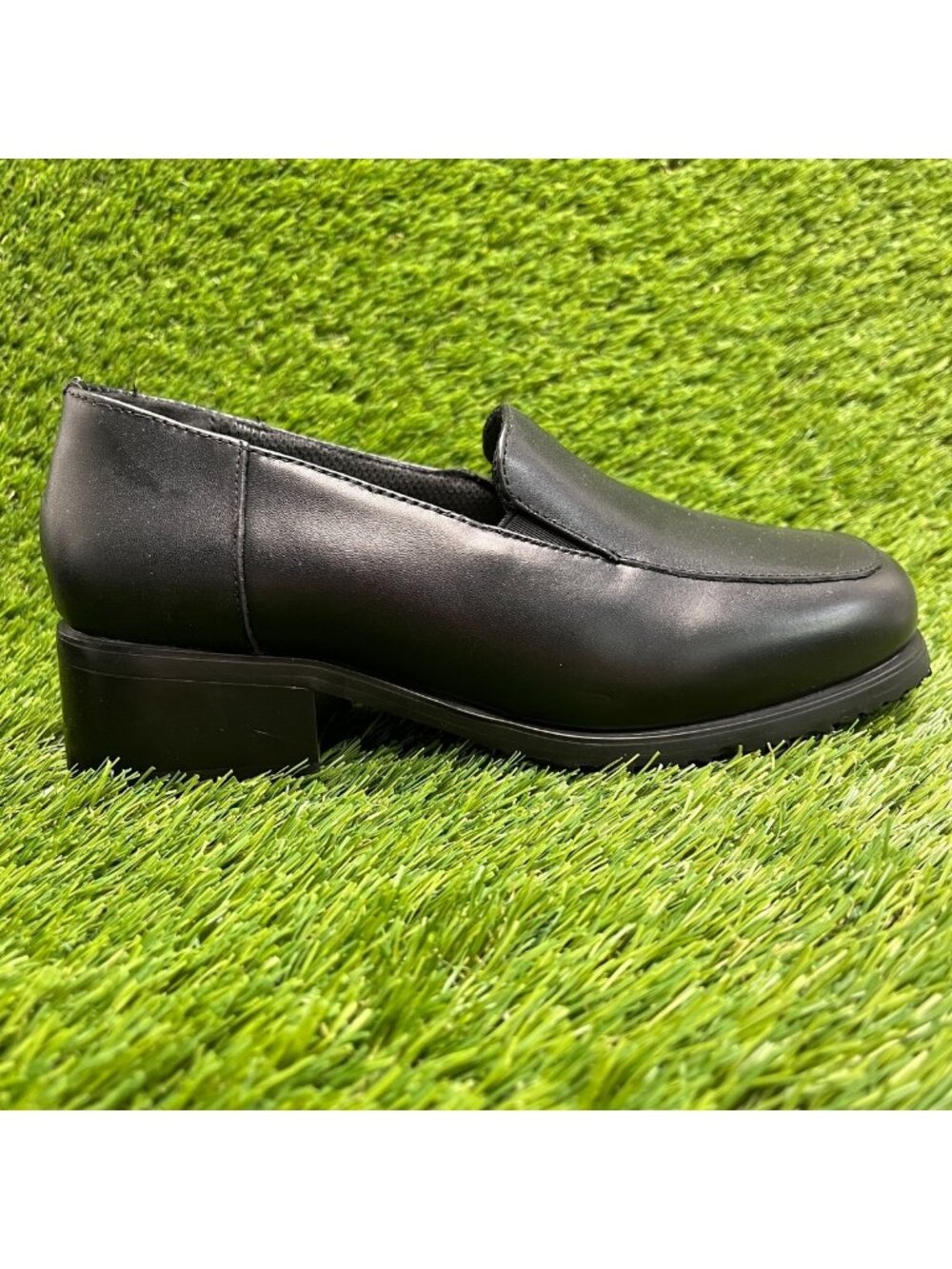 SlipGrips Womens Size 6.5D Black Leather Slip-Resistant Slip-On Dress Shoes